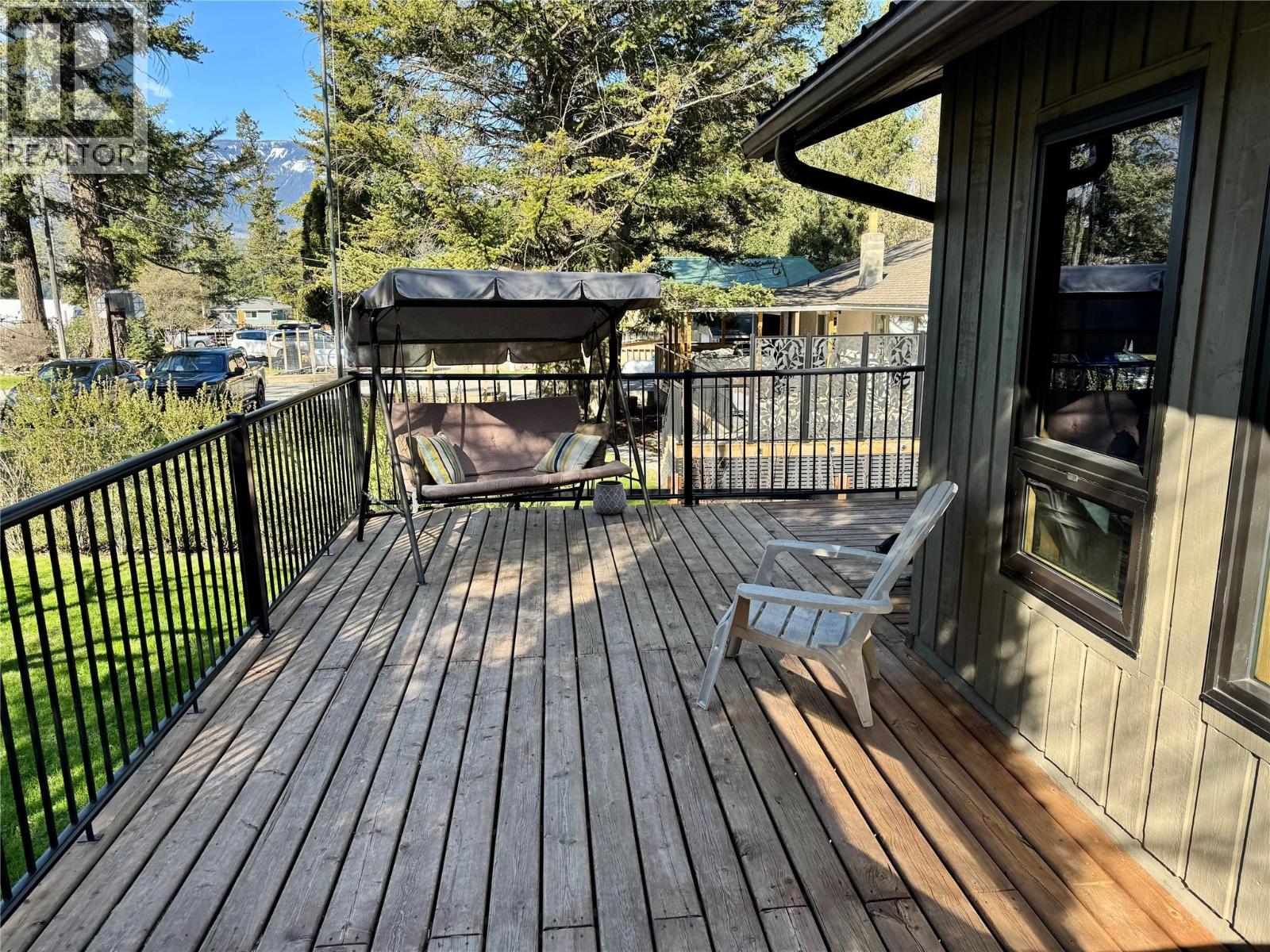 4775 Nelles Crescent, Windermere, British Columbia  V0B 2L0 - Photo 26 - 10385504