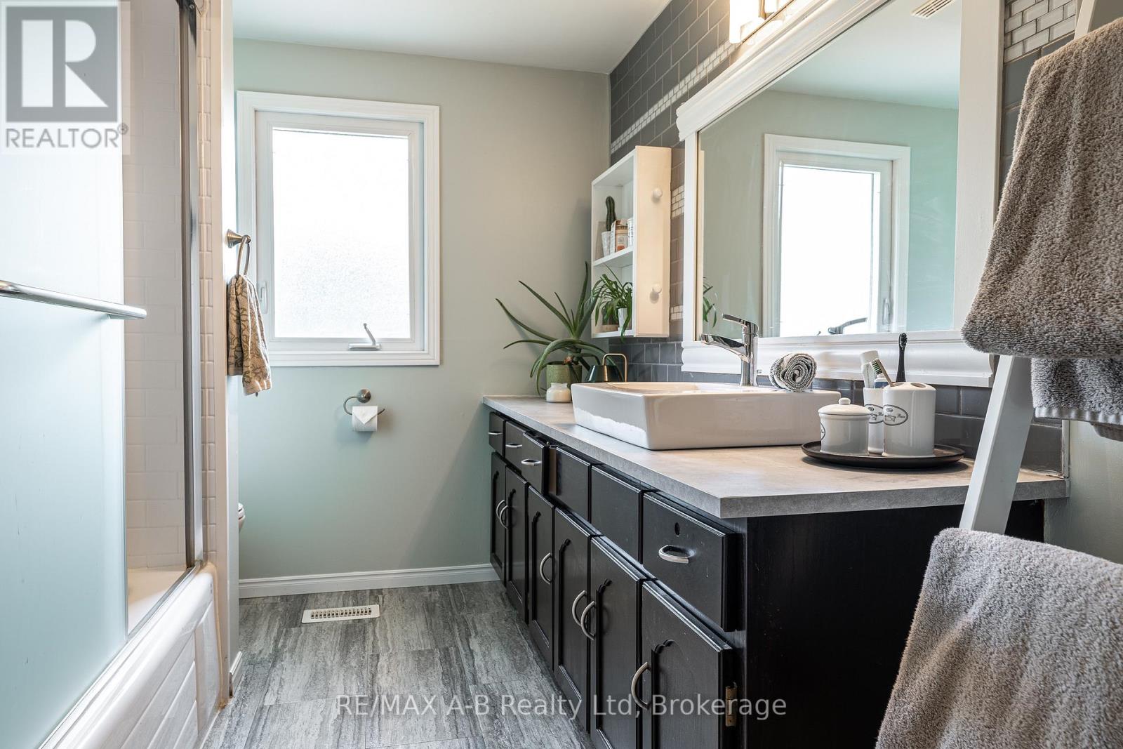 45 Magwood Court, Stratford, Ontario  N4Z 1G3 - Photo 25 - X13676080