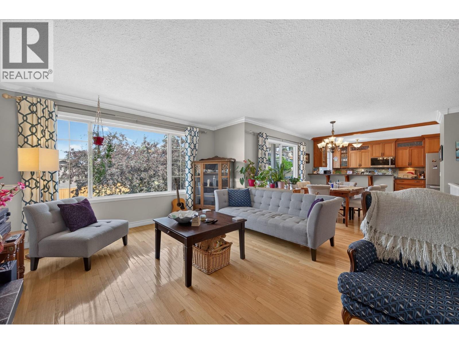 2094 Van Horne Drive, Kamloops, British Columbia  V1S 1G2 - Photo 6 - 10394994