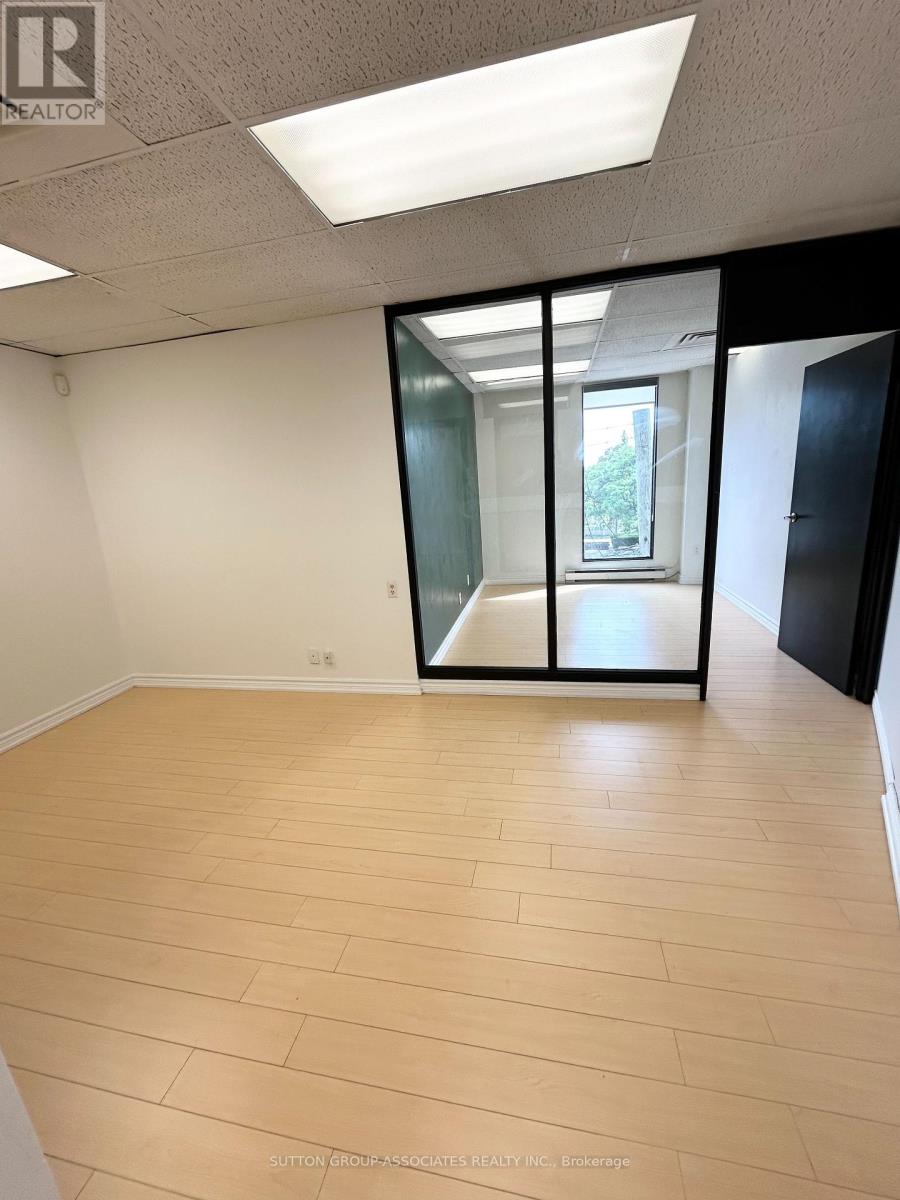8 - 1287 St Clair Avenue W, Toronto, Ontario  M6E 1B8 - Photo 6 - W13594086
