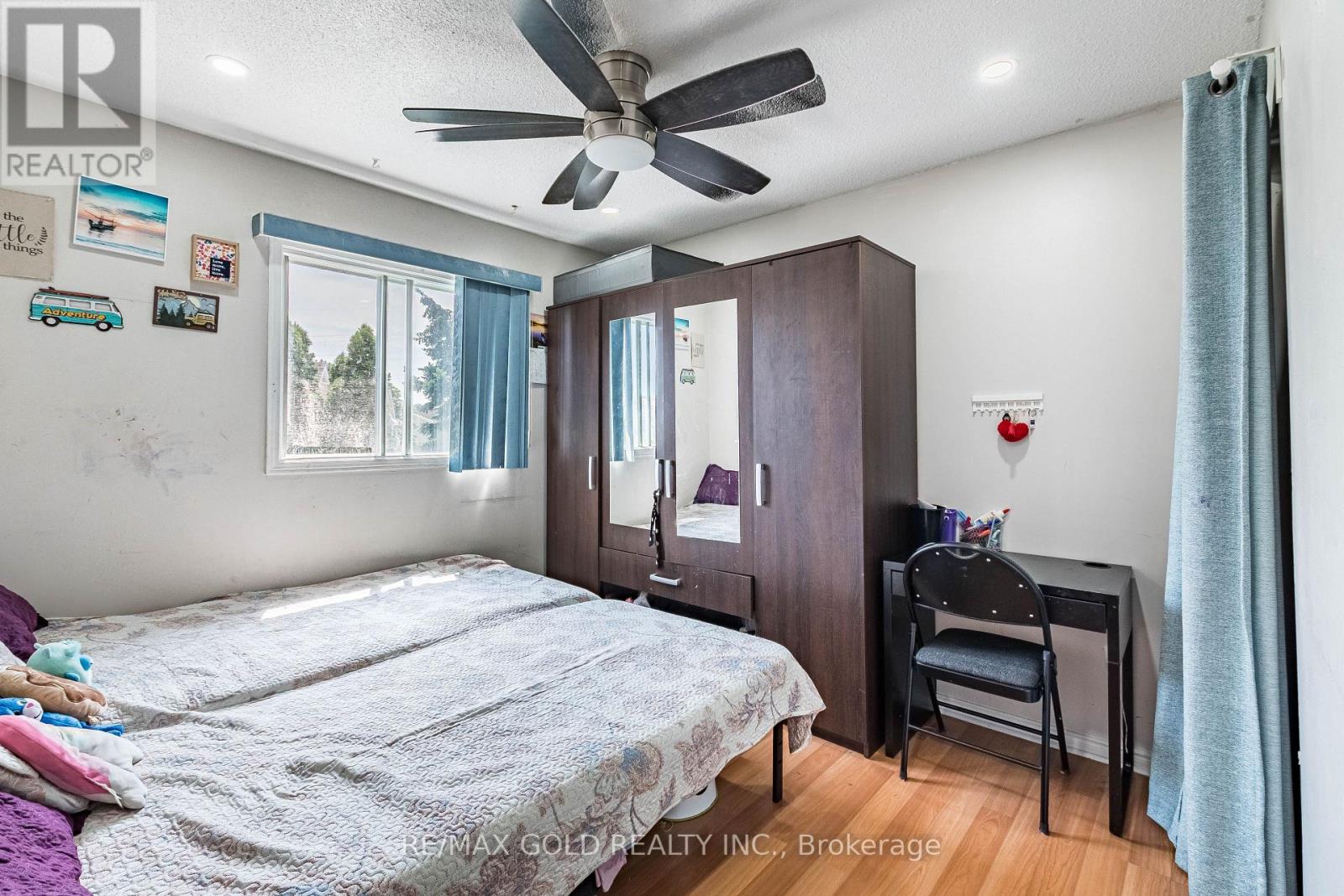 10 Elmstead Court, Brampton, Ontario  L6Y 4B9 - Photo 10 - W13663736