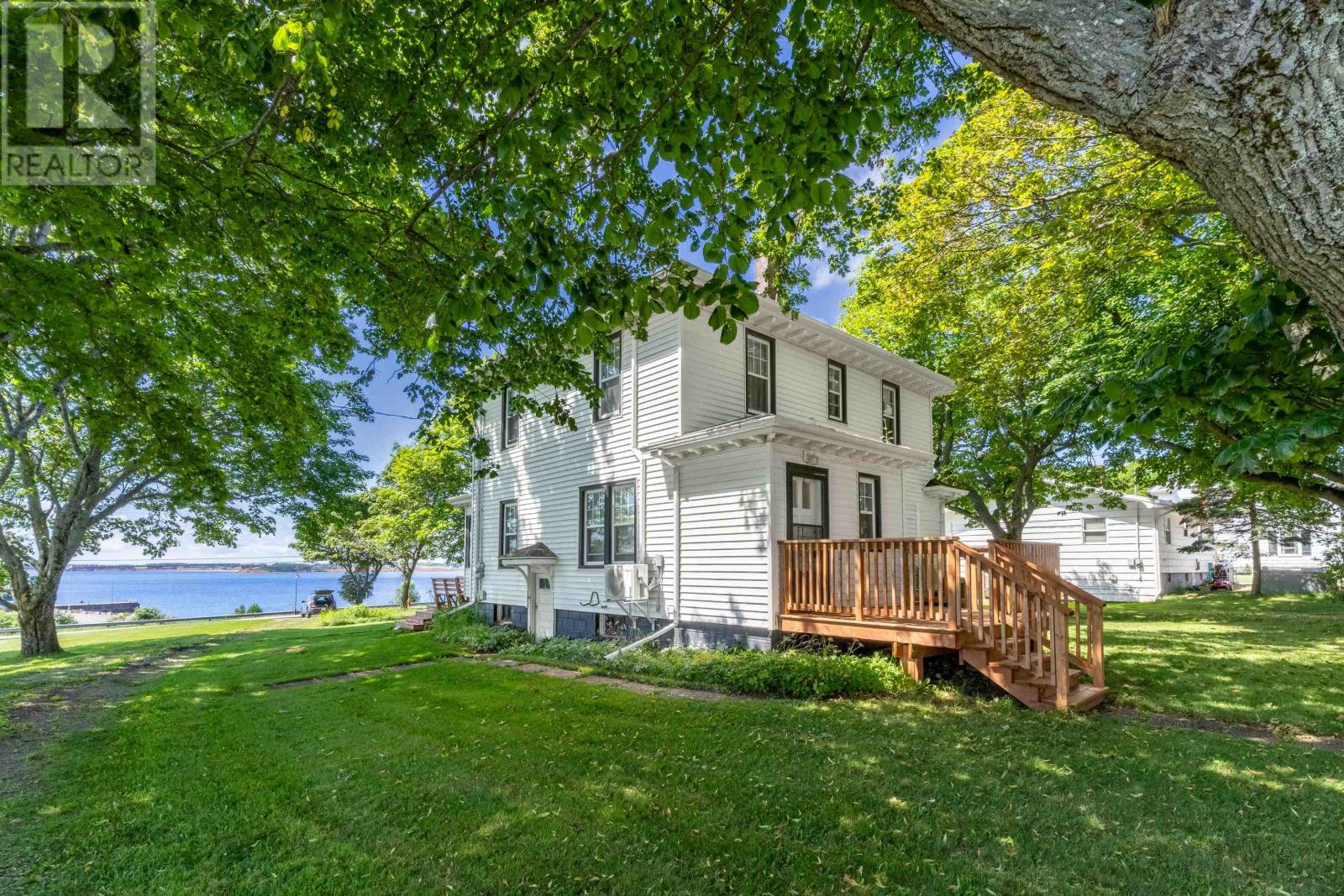 31 Breakwater Street, Souris, Prince Edward Island  C0A 2B0 - Photo 27 - 202615175