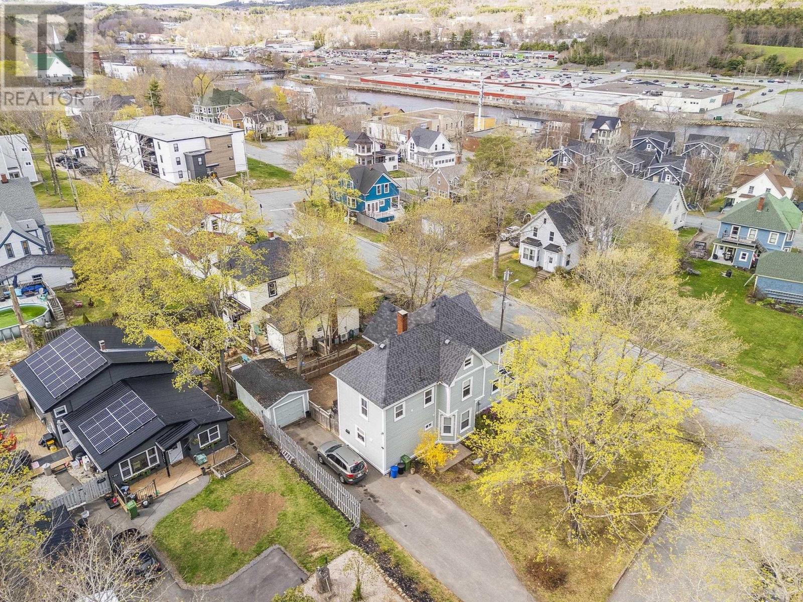 20 Scotia Street, Bridgewater, Nova Scotia  B4V 1E5 - Photo 46 - 202610879