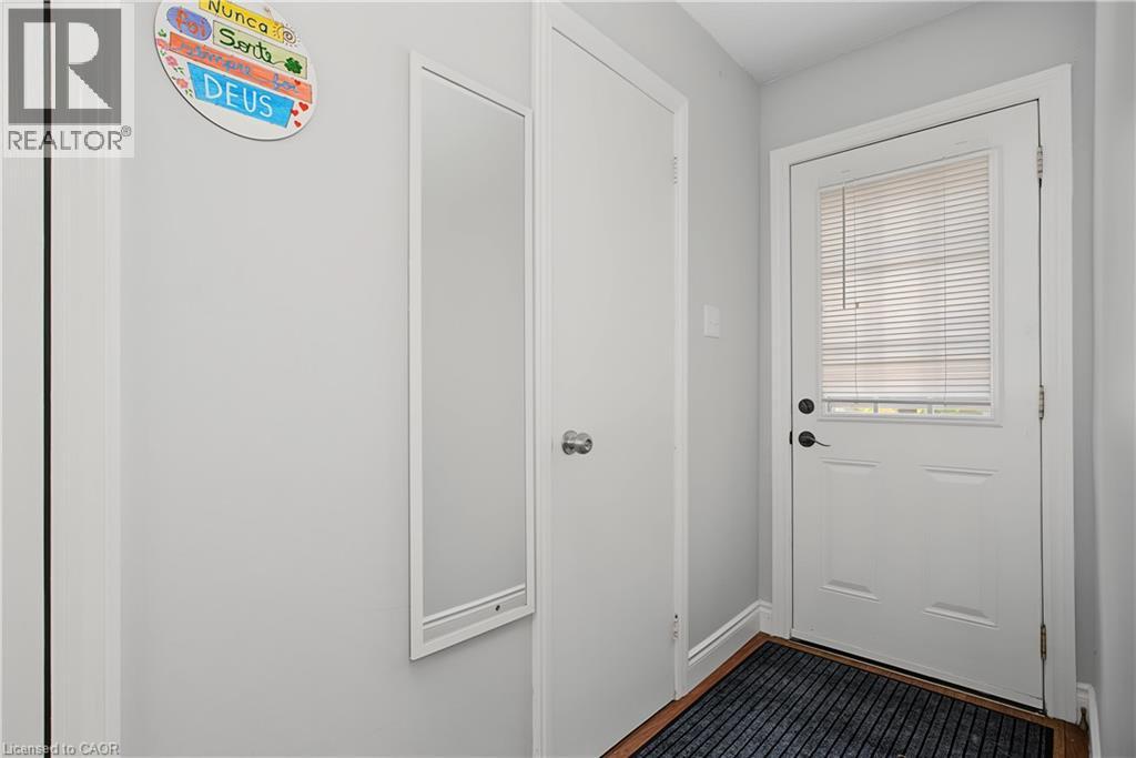 15 Green Valley Drive Unit# 1, Kitchener, Ontario  N2P 1K7 - Photo 6 - 40854777