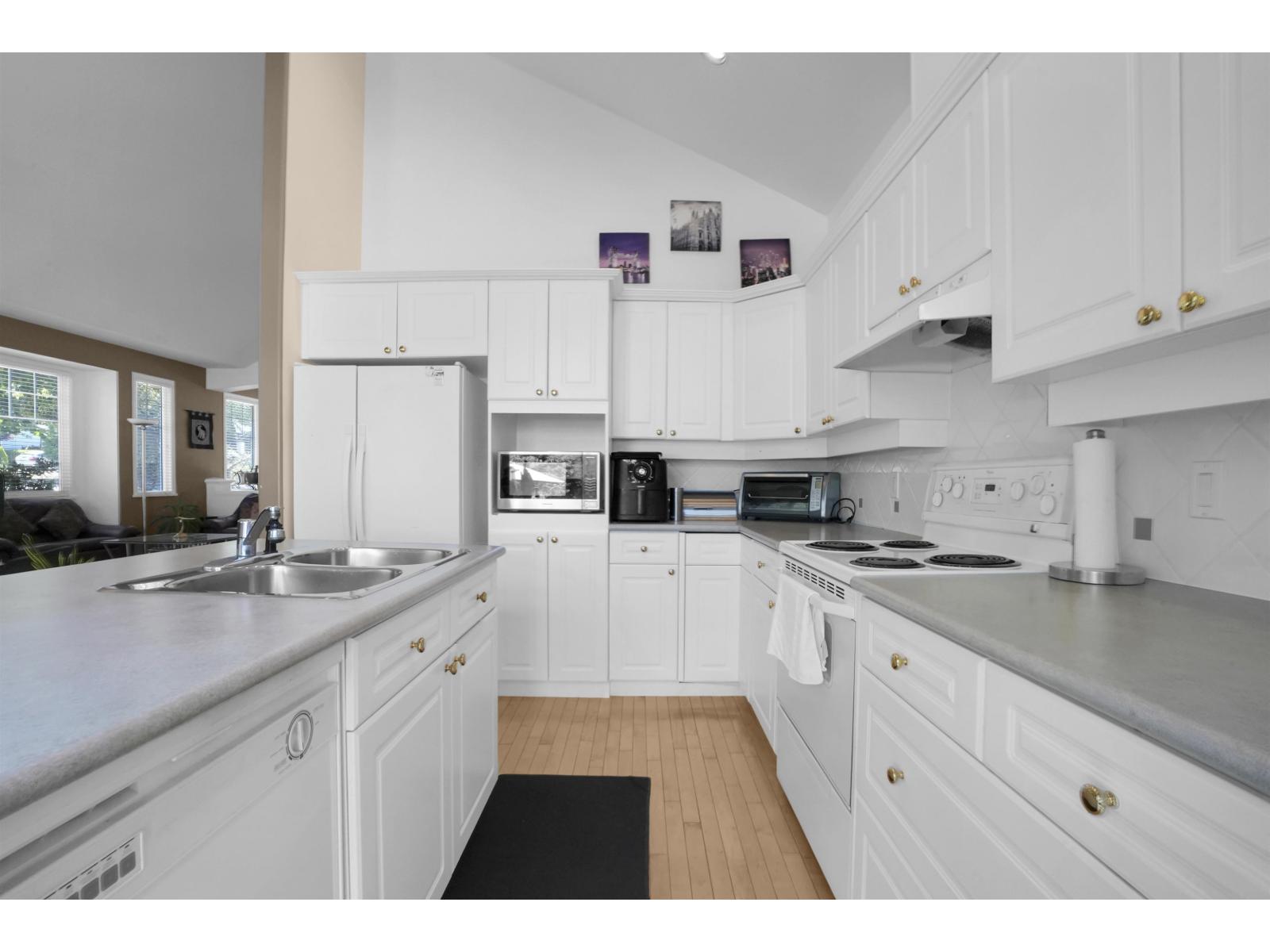 7508 146 Street, Surrey, British Columbia  V3S 8T9 - Photo 8 - R3155039