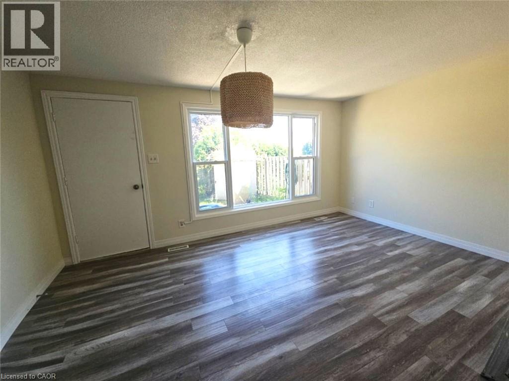 487 Elgin Street N Unit# 20, Cambridge, Ontario  N1R 6V4 - Photo 5 - 40855783