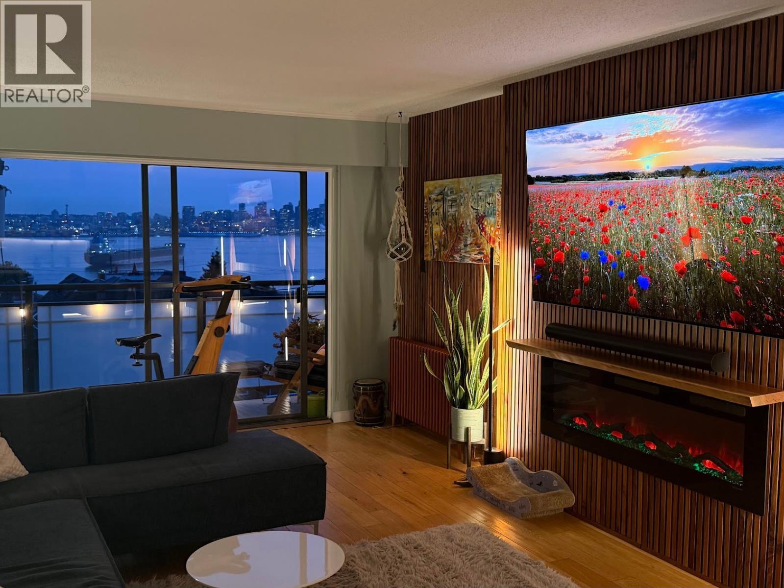 303 441 E 3rd Street, North Vancouver, British Columbia  V7L 1G3 - Photo 5 - R3155894