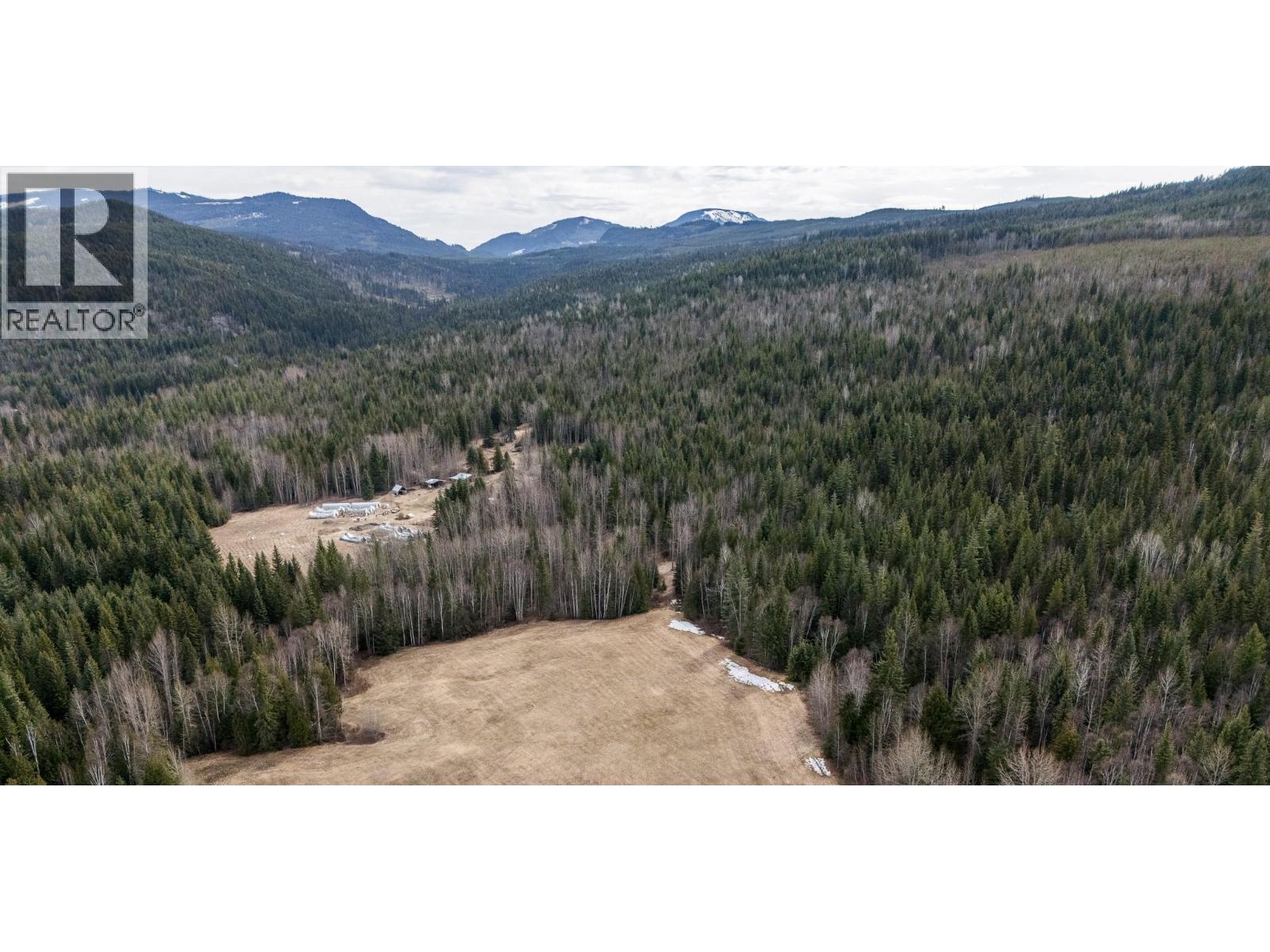 3584 Barriere South Road, Barriere, British Columbia  V0E 1E0 - Photo 13 - 10384943