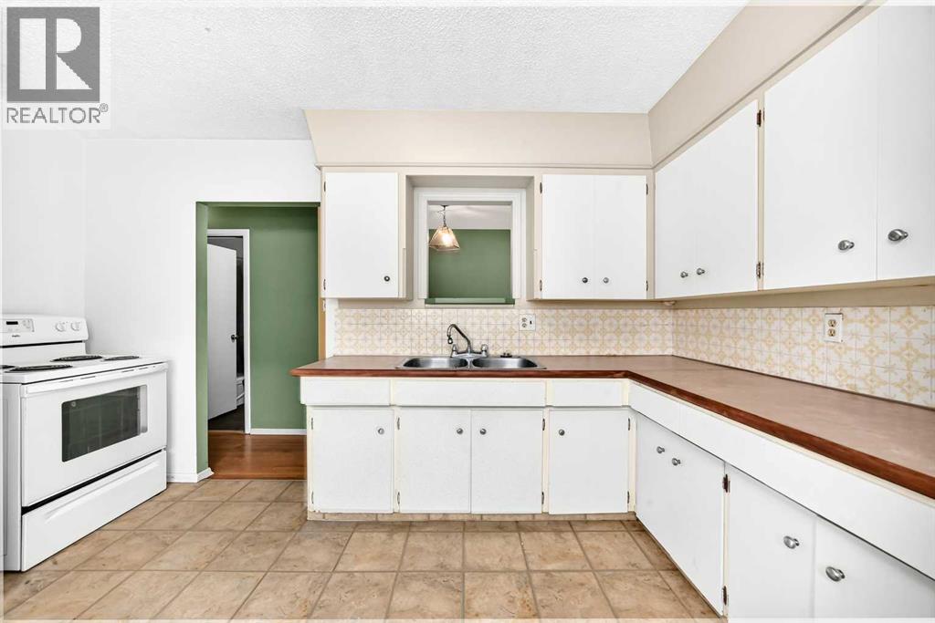 416/418 33 Avenue NE, Calgary, Alberta  T2E 2J1 - Photo 10 - A2321189