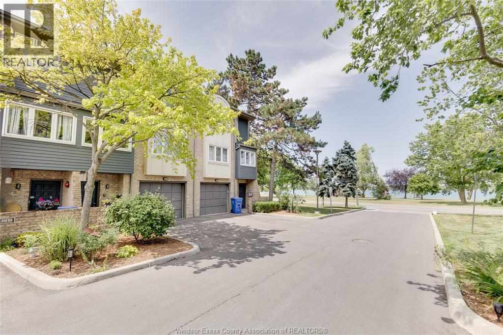 3917 Riverside East, Windsor, Ontario  N8Y 1G5 - Photo 43 - 26019894