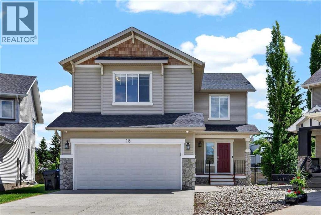 18 Cougarstone Bay SW, Calgary, Alberta  T3H 4Z4 - Photo 1 - A2327235