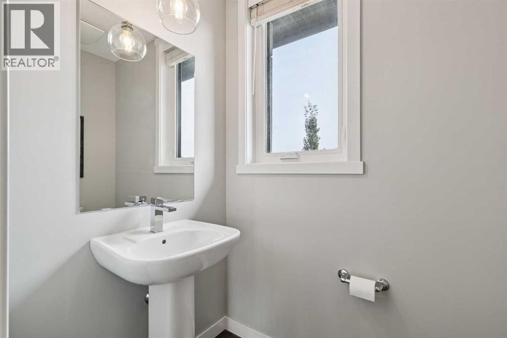 102 Shawnee Common SW, Calgary, Alberta  T2Y 0P9 - Photo 19 - A2335783