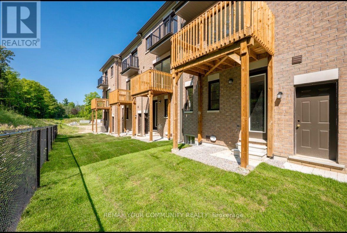 57 Donnacona Drive, Vaughan, Ontario  L4H 0Y6 - Photo 7 - N13661488