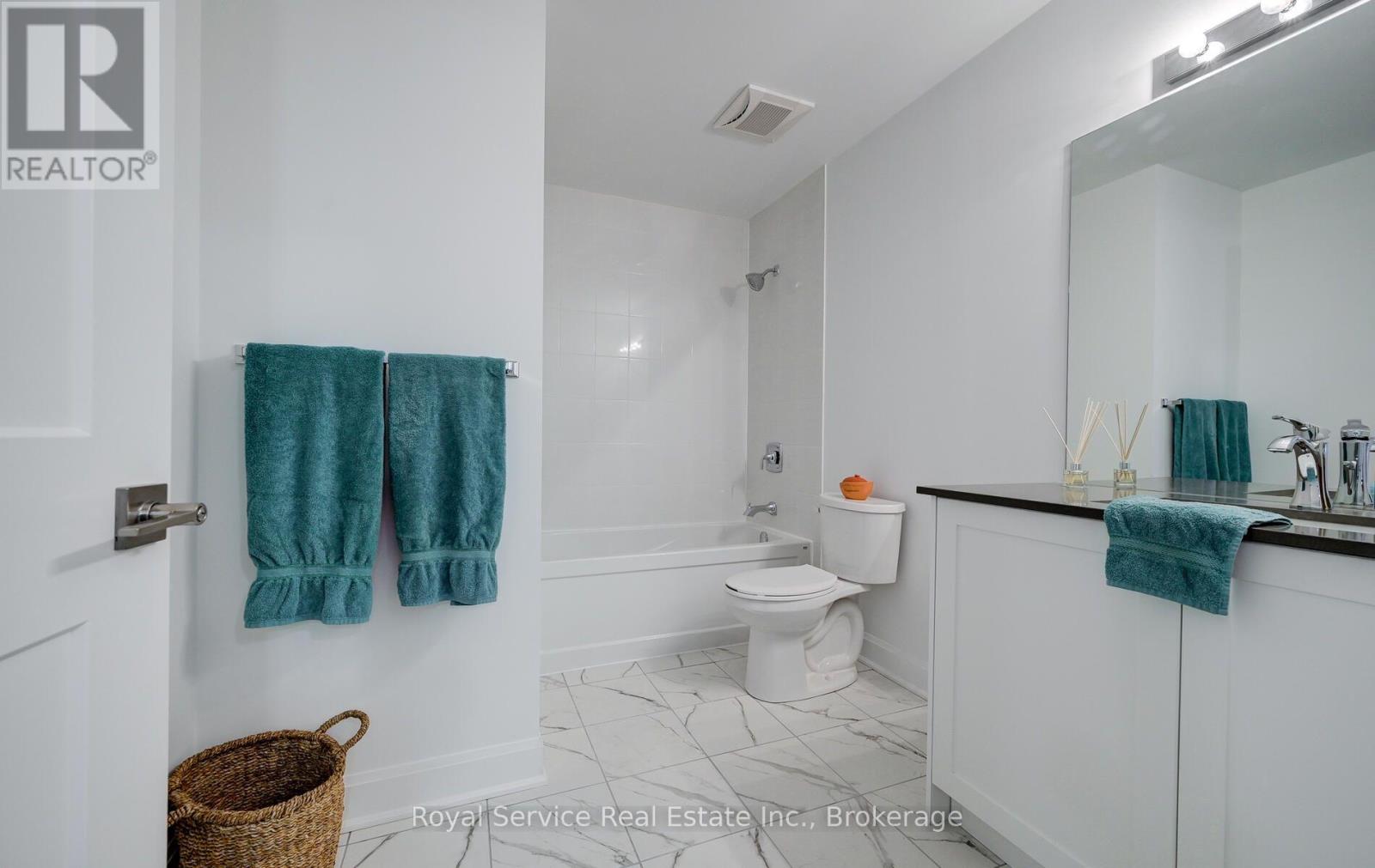 125 - 50 Lakebreeze Drive, Clarington, Ontario  L1B 0V9 - Photo 21 - E13677736