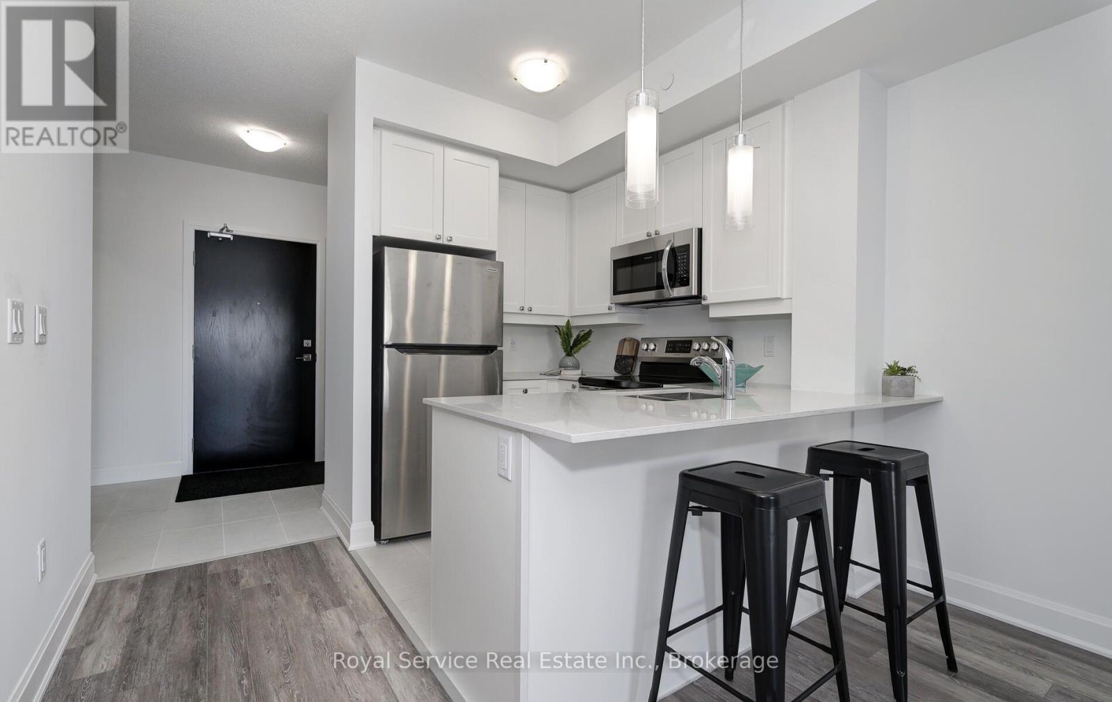 125 - 50 Lakebreeze Drive, Clarington, Ontario  L1B 0V9 - Photo 8 - E13677736