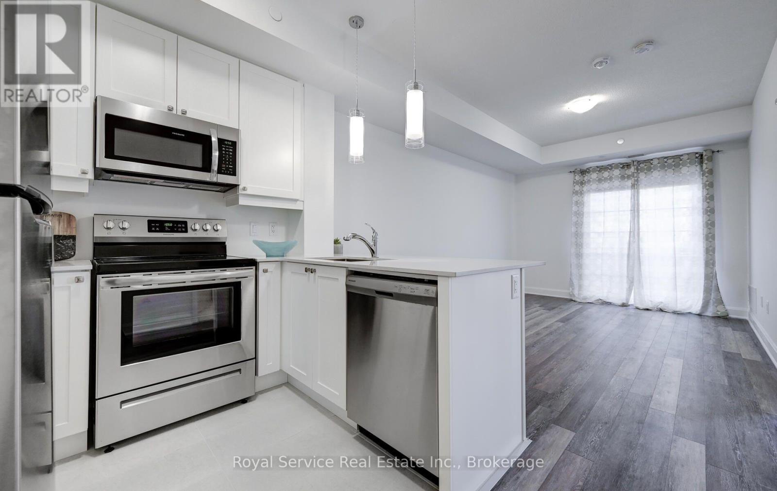 125 - 50 Lakebreeze Drive, Clarington, Ontario  L1B 0V9 - Photo 9 - E13677736