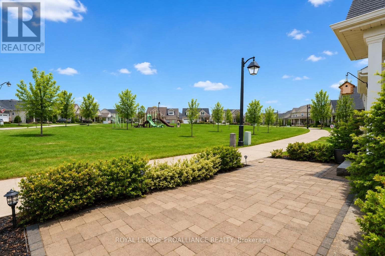8 Bigwood Crescent, Port Hope, Ontario  L1A 0C8 - Photo 2 - X13677678