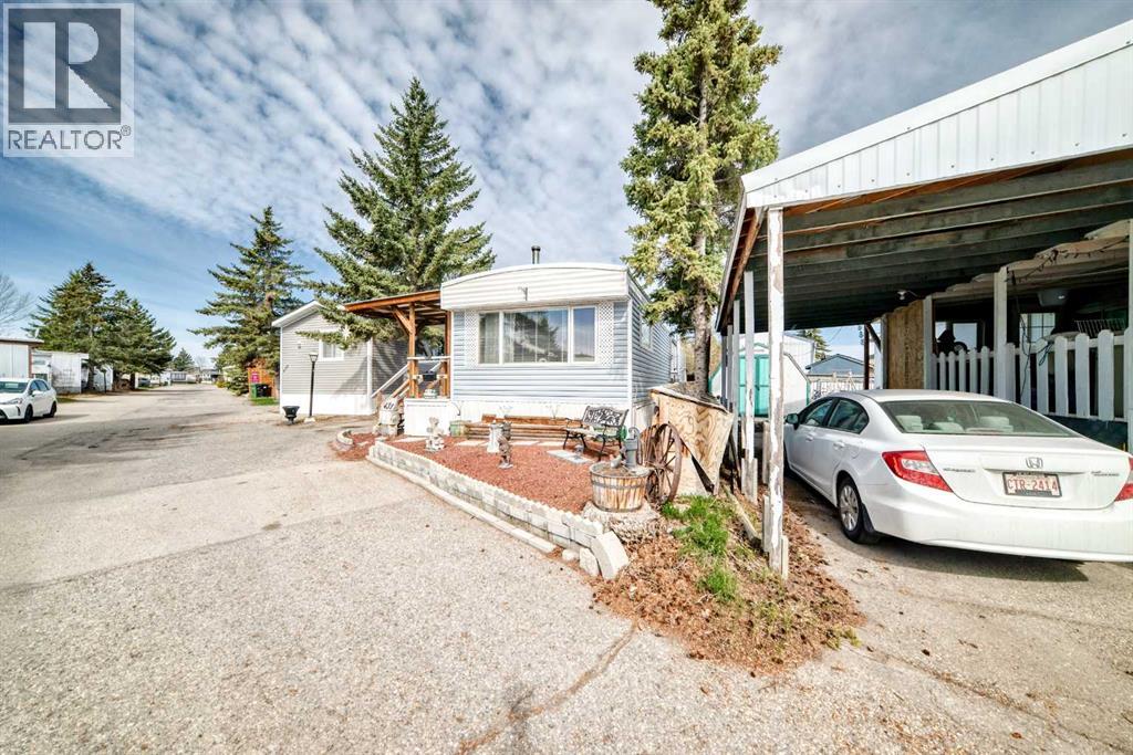 431, 3223 83 Street NW, Calgary, Alberta  T3B 5P2 - Photo 3 - A2309748