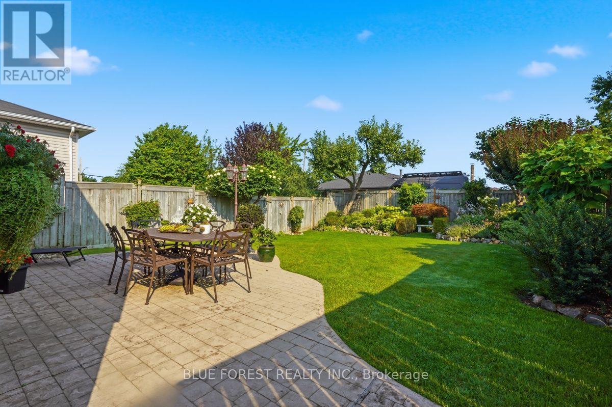 241 Oldham Street, London South, Ontario  N5Z 5E3 - Photo 43 - X13677692