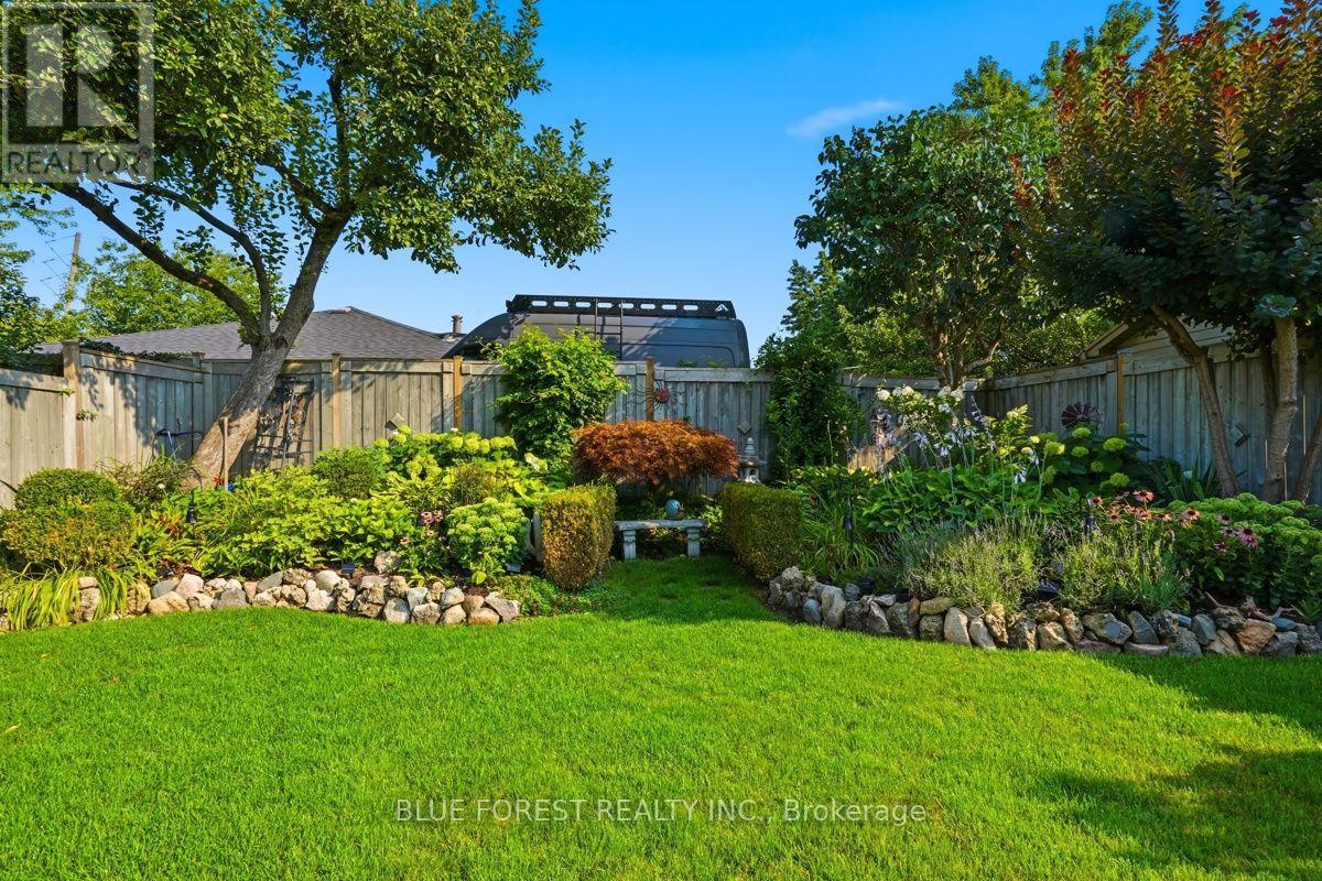 241 Oldham Street, London South, Ontario  N5Z 5E3 - Photo 47 - X13677692
