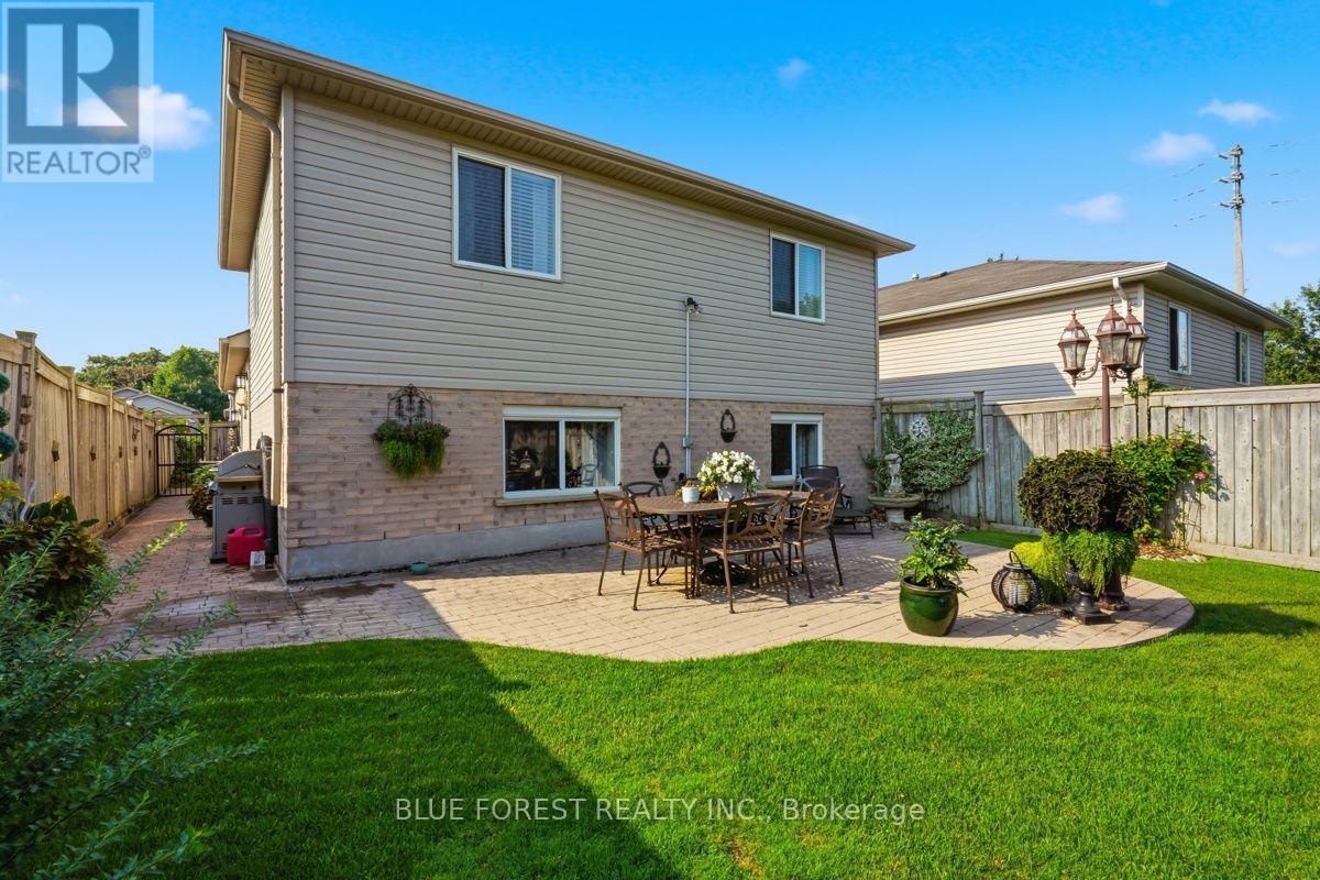 241 Oldham Street, London South, Ontario  N5Z 5E3 - Photo 48 - X13677692