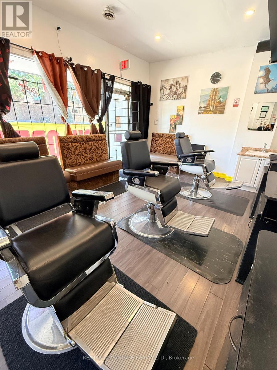 390 Adelaide Street N, London East, Ontario N6B 3H6 - Photo 7 - X13677700