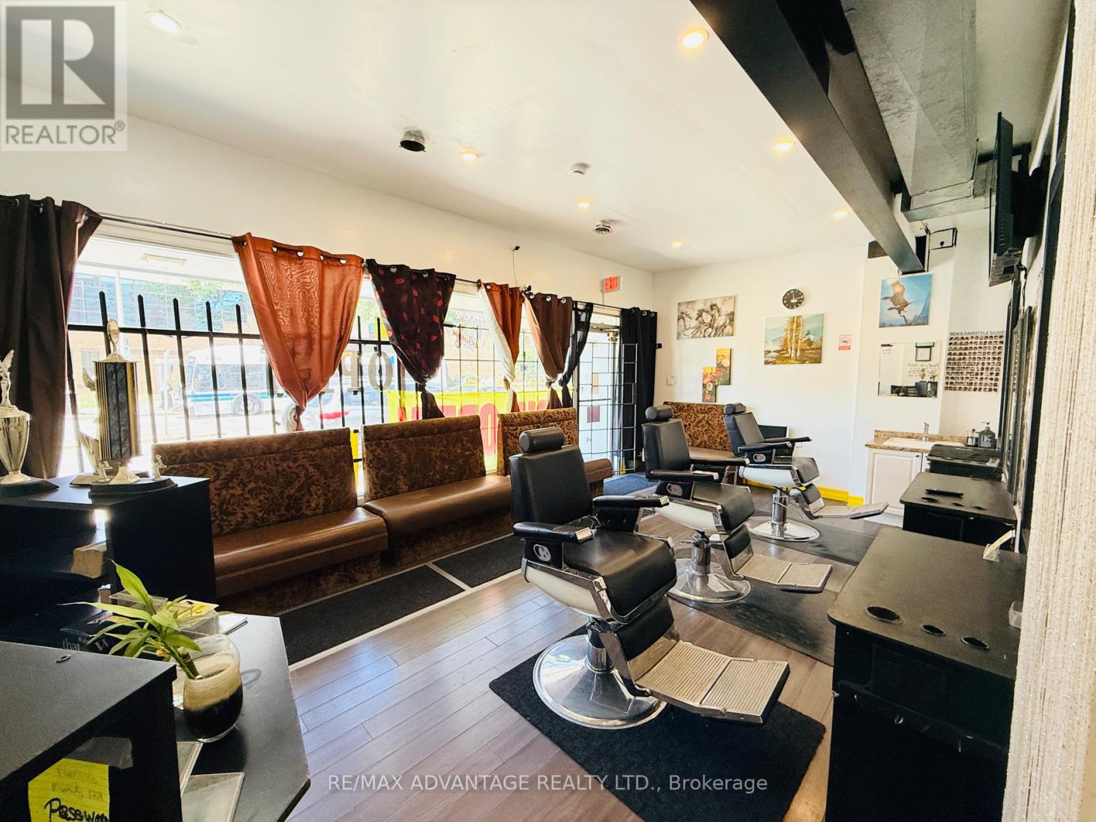 390 Adelaide Street N, London East, Ontario N6B 3H6 - Photo 8 - X13677700