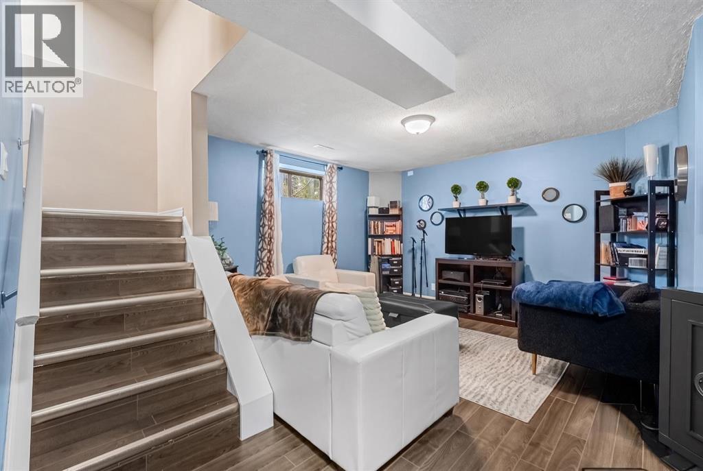 39 Hidden Valley Link NW, Calgary, Alberta  T3A 5K3 - Photo 28 - A2336704