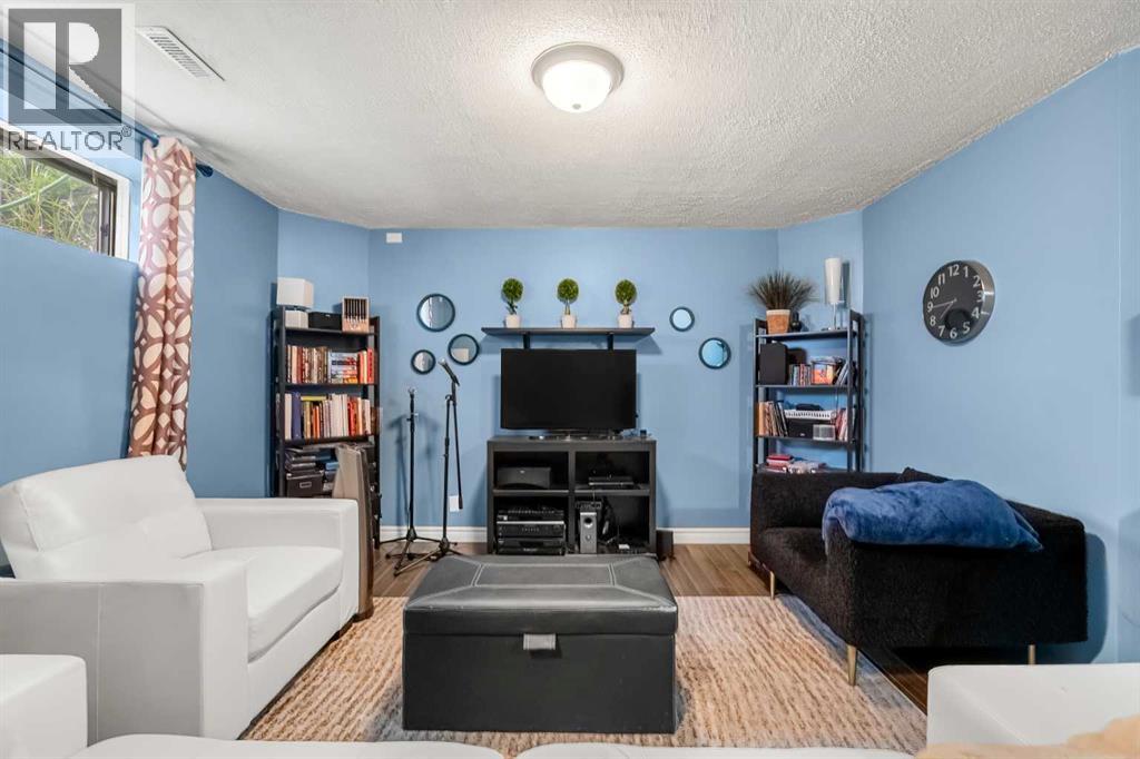 39 Hidden Valley Link NW, Calgary, Alberta  T3A 5K3 - Photo 29 - A2336704