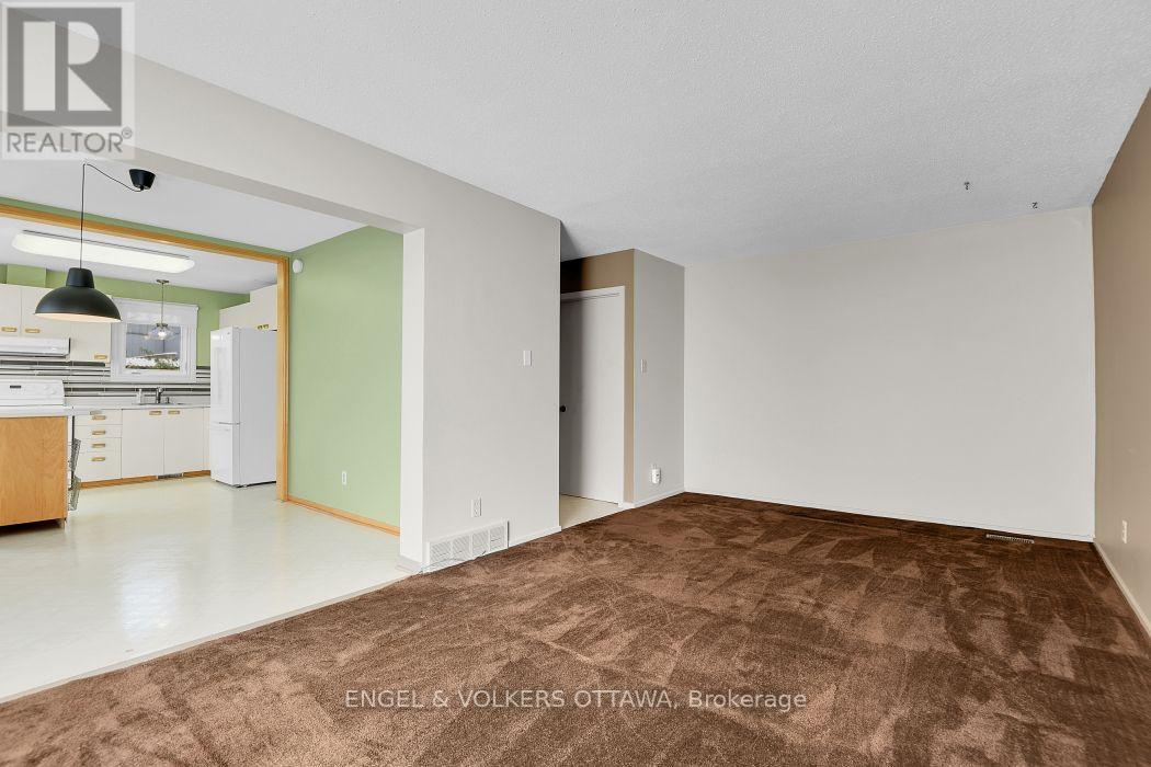 110 - 837 Eastvale Drive, Ottawa, Ontario  K1J 7T5 - Photo 12 - X13677732