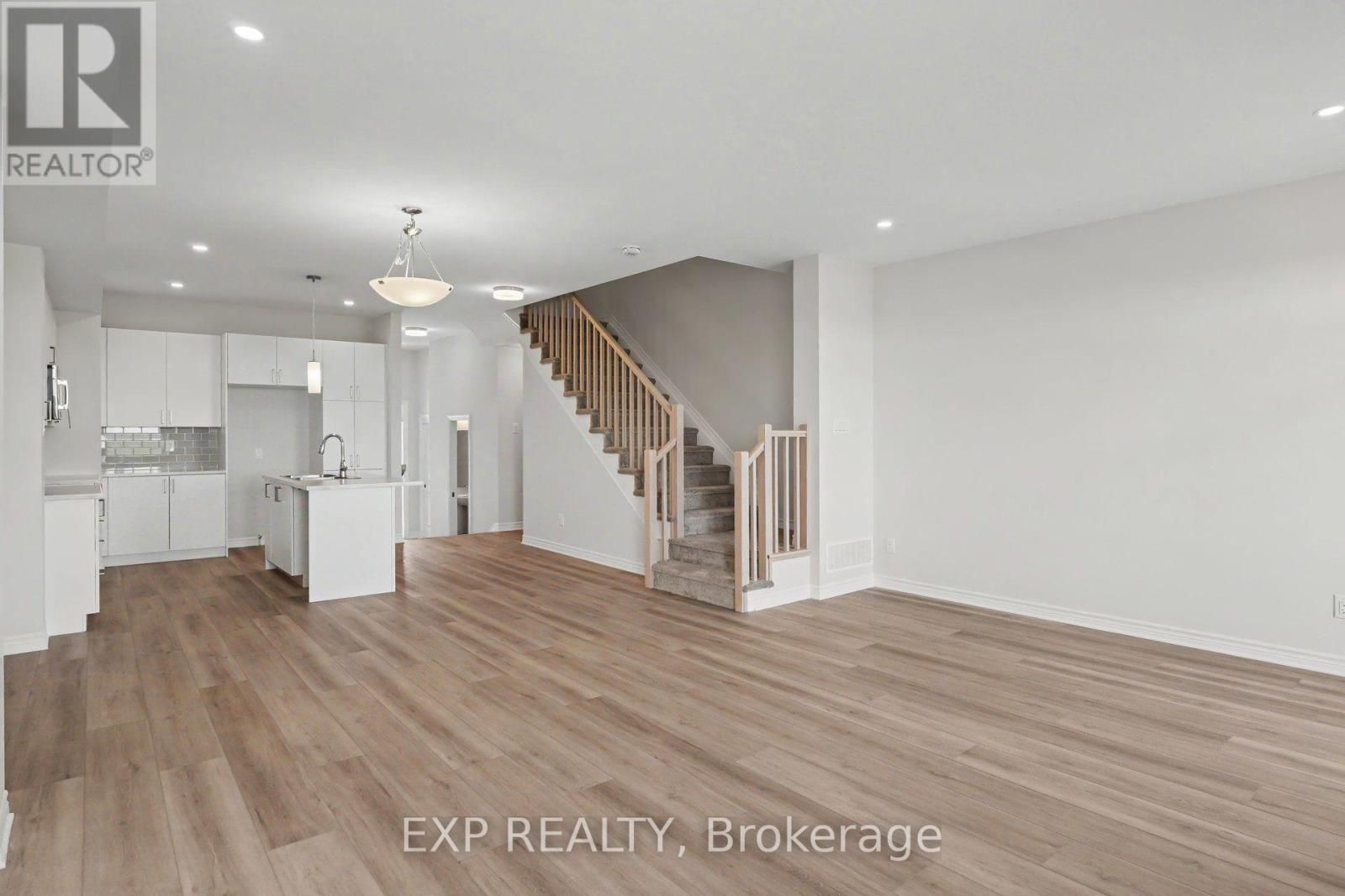 288 Labelle Street, Russell, Ontario K0A 1W0 - Photo 4 - X13677790