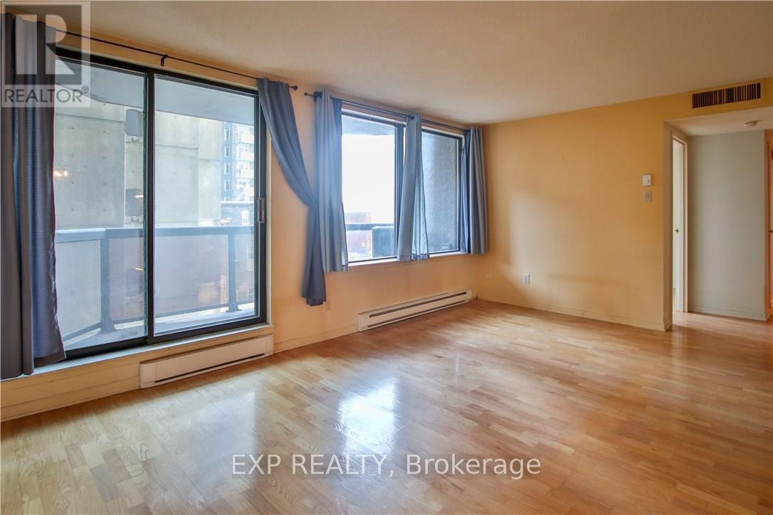 403 - 470 Laurier Avenue W, Ottawa, Ontario  K1R 7W9 - Photo 7 - X13677824