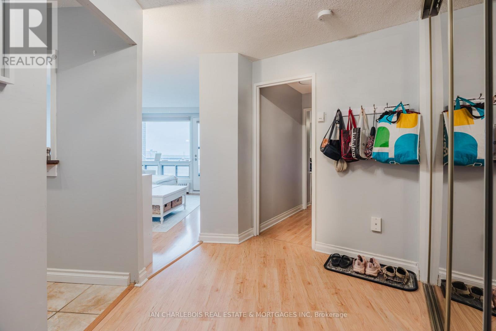908 - 20 Chesterton Drive, Ottawa, Ontario  K2E 6Z7 - Photo 6 - X13677838