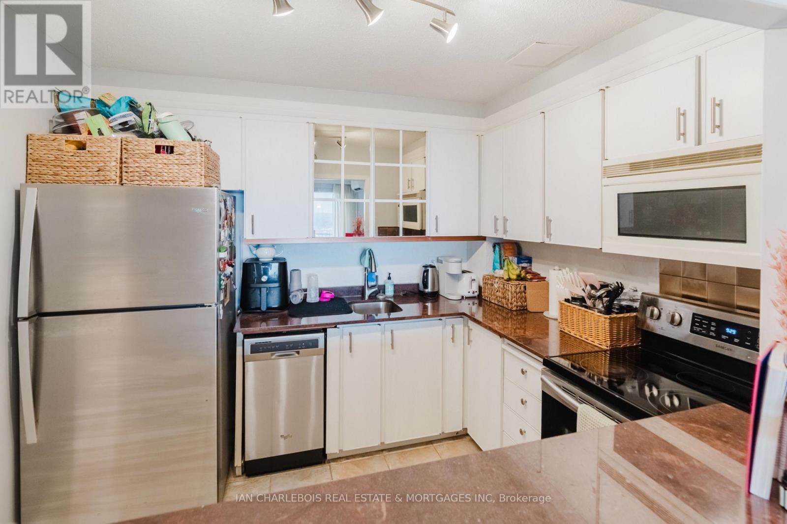 908 - 20 Chesterton Drive, Ottawa, Ontario  K2E 6Z7 - Photo 9 - X13677838