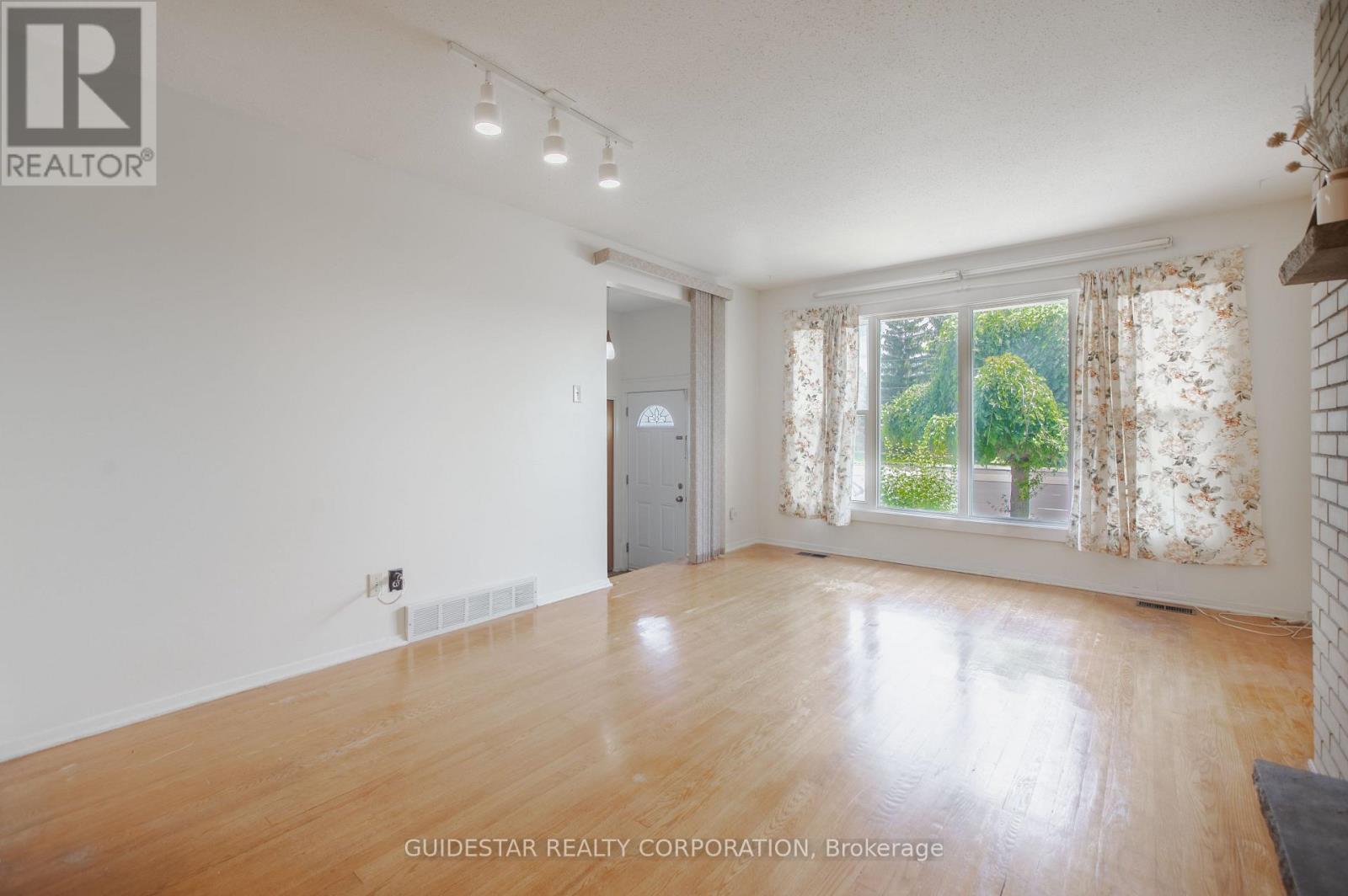 1859 Walkley Road, Ottawa, Ontario  K1H 6X9 - Photo 5 - X13677866