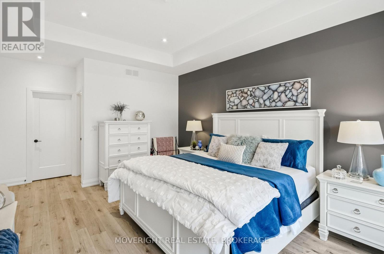 12 Sassafras Row, Fort Erie, Ontario  L0S 1N0 - Photo 18 - X13677810