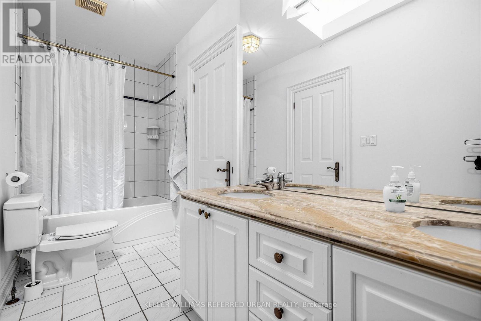 158 Owen Boulevard, Toronto, Ontario  M2P 1G7 - Photo 21 - C13677682