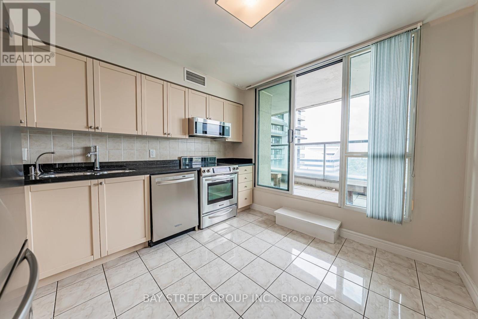 3802 - 23 Hollywood Avenue, Toronto, Ontario  M2N 7L8 - Photo 10 - C13677686