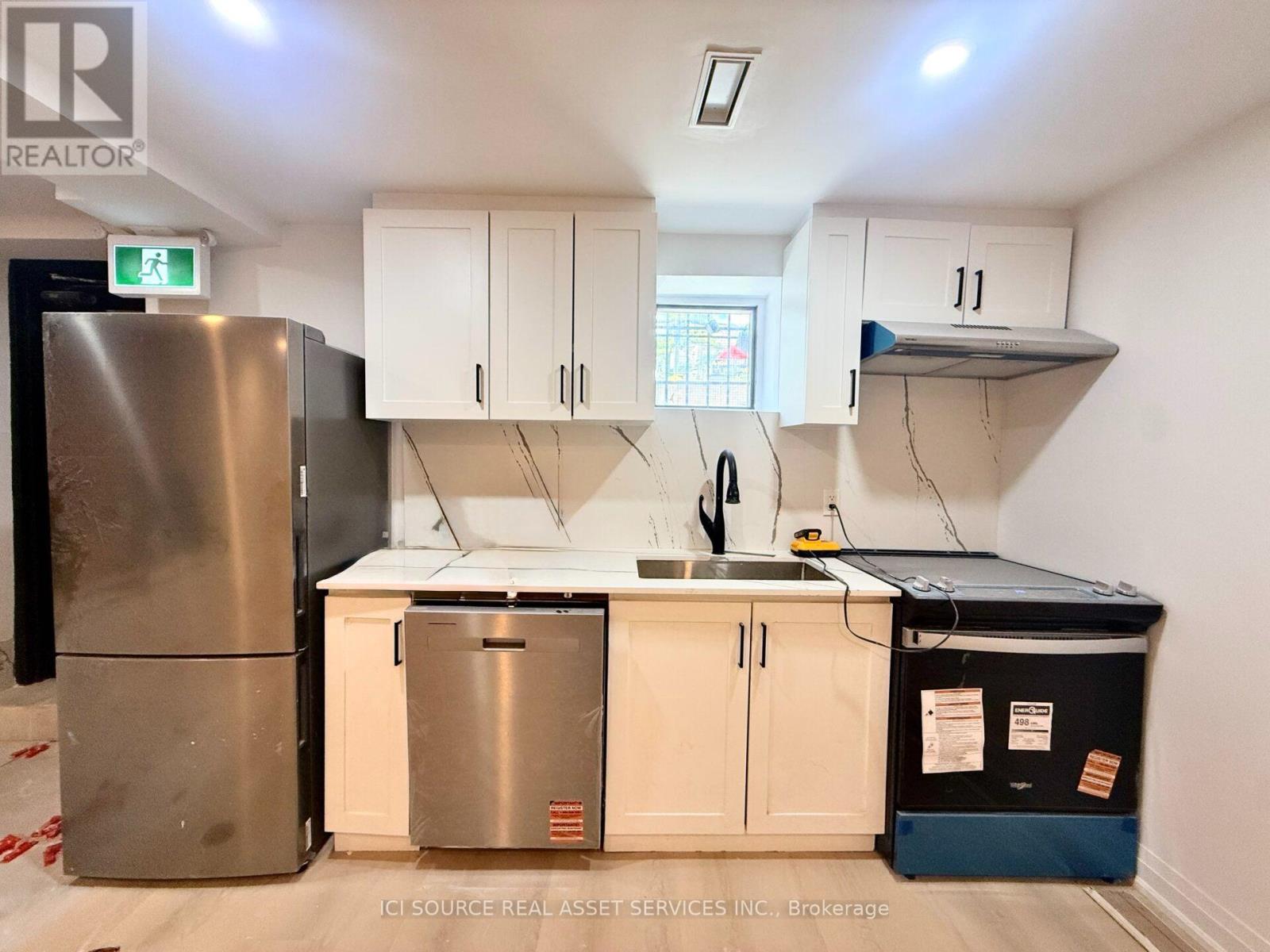 6 - 36 Brunswick Avenue, Toronto, Ontario  M5S 2L7 - Photo 3 - C13677702