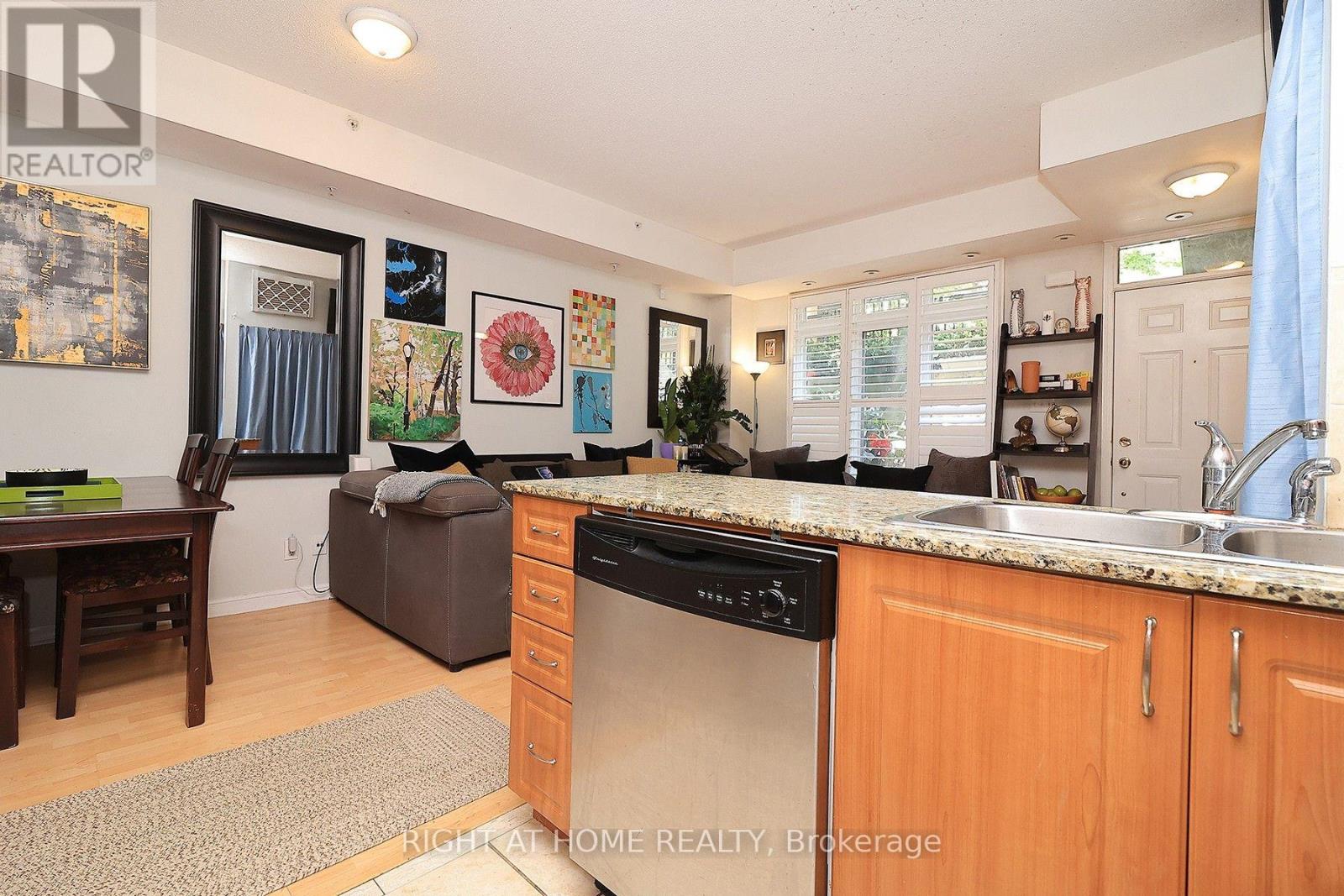 19 - 88 Carr Street, Toronto, Ontario  M5T 1B7 - Photo 14 - C13677818