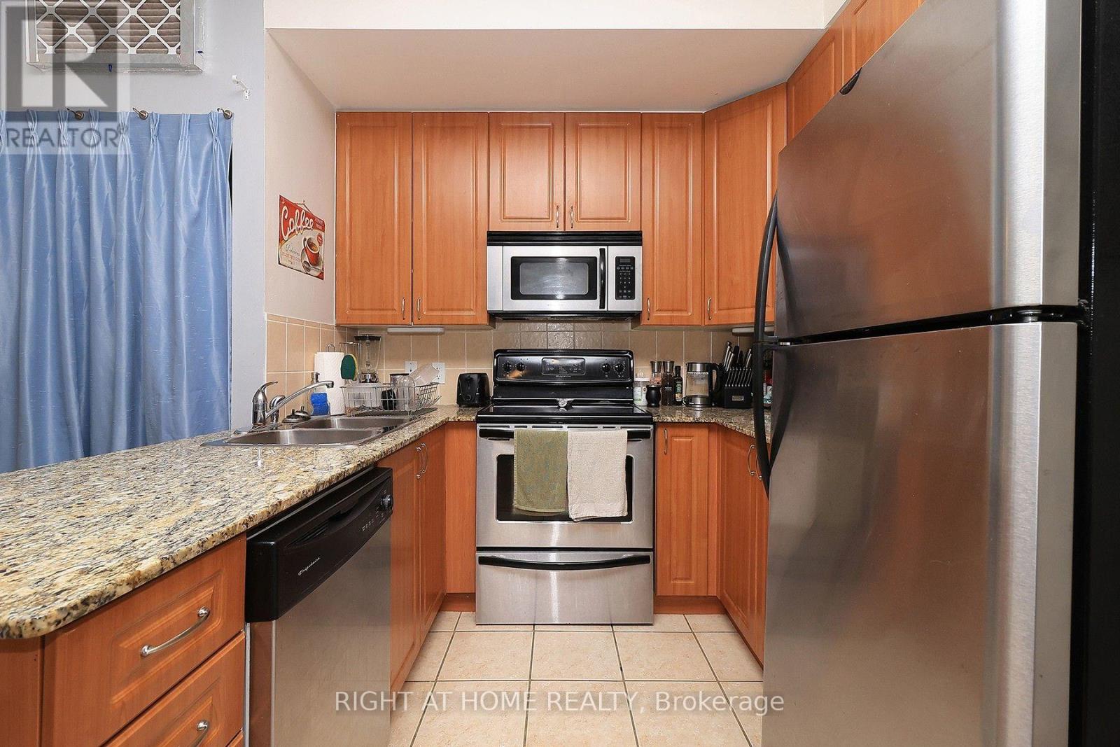 19 - 88 Carr Street, Toronto, Ontario  M5T 1B7 - Photo 16 - C13677818