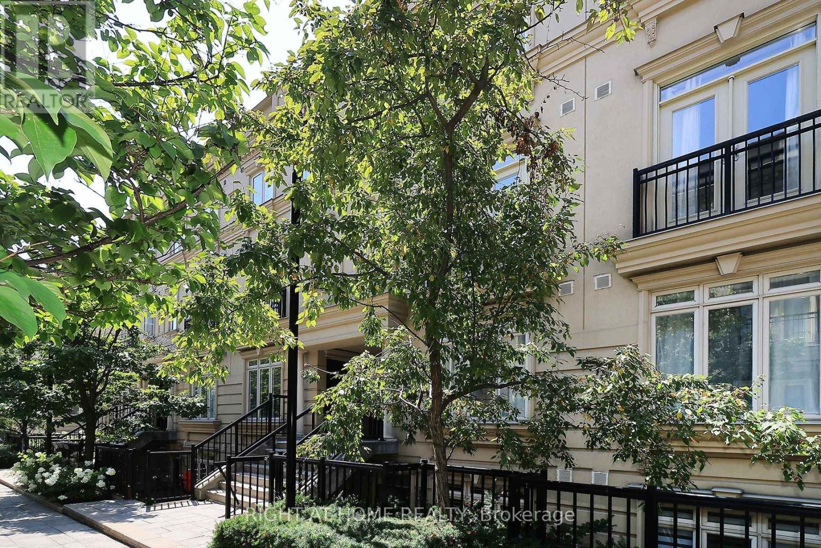 19 - 88 Carr Street, Toronto, Ontario  M5T 1B7 - Photo 3 - C13677818