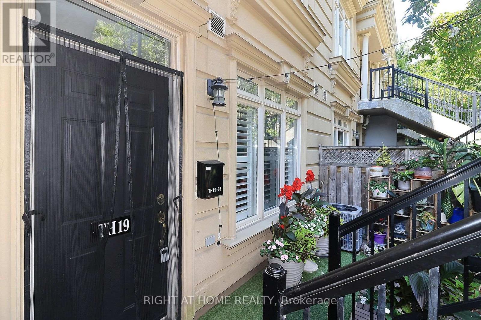 19 - 88 Carr Street, Toronto, Ontario  M5T 1B7 - Photo 6 - C13677818