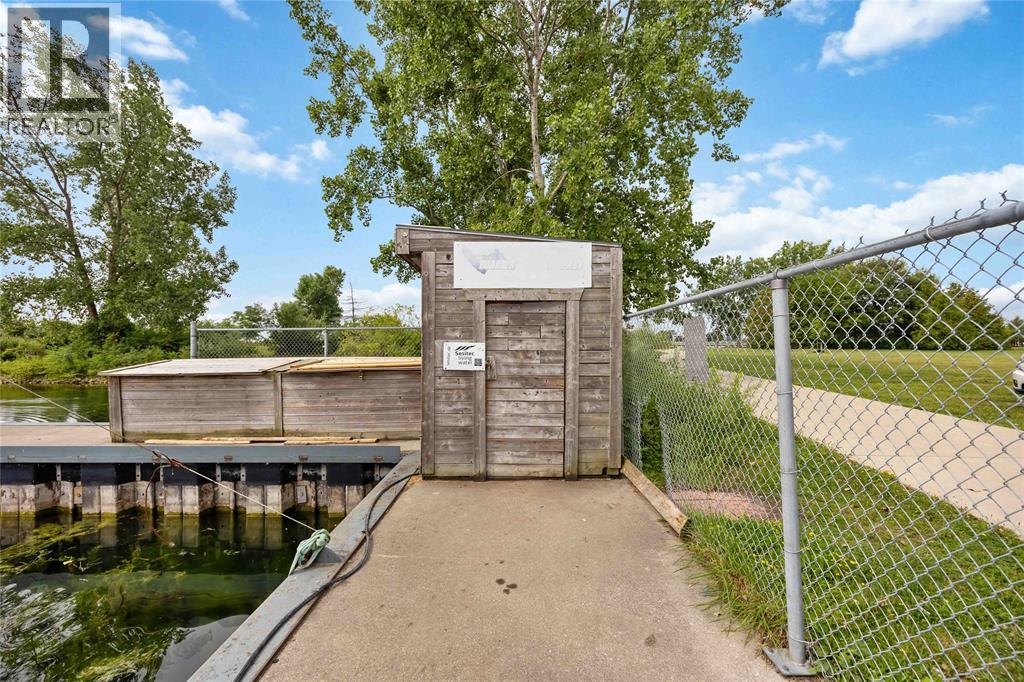 97 Seaway Road, Sarnia, Ontario  N7T 8E6 - Photo 5 - 26018275