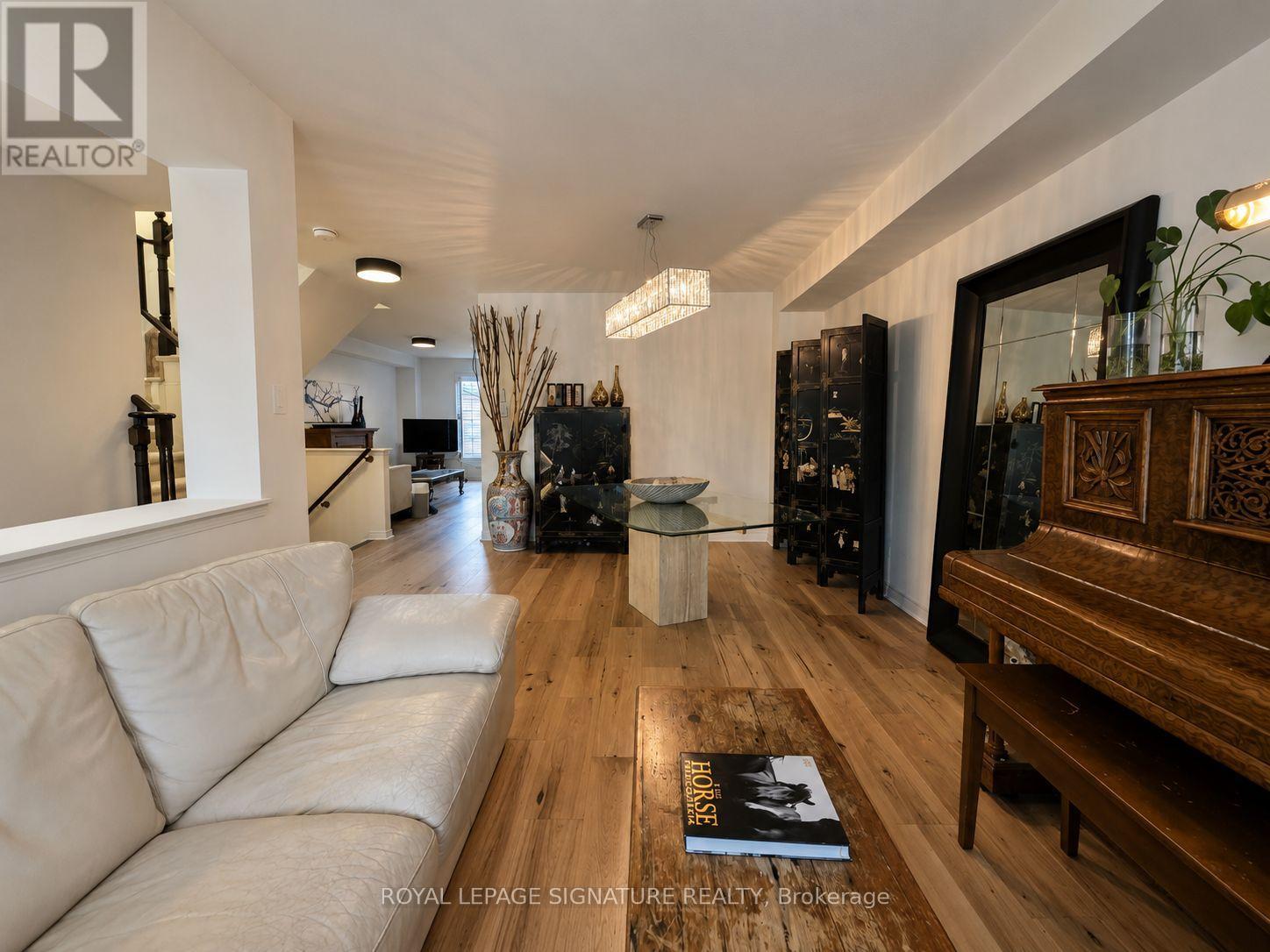 12 Blytheway Gate, Ajax, Ontario  L1T 0J5 - Photo 10 - E13677652