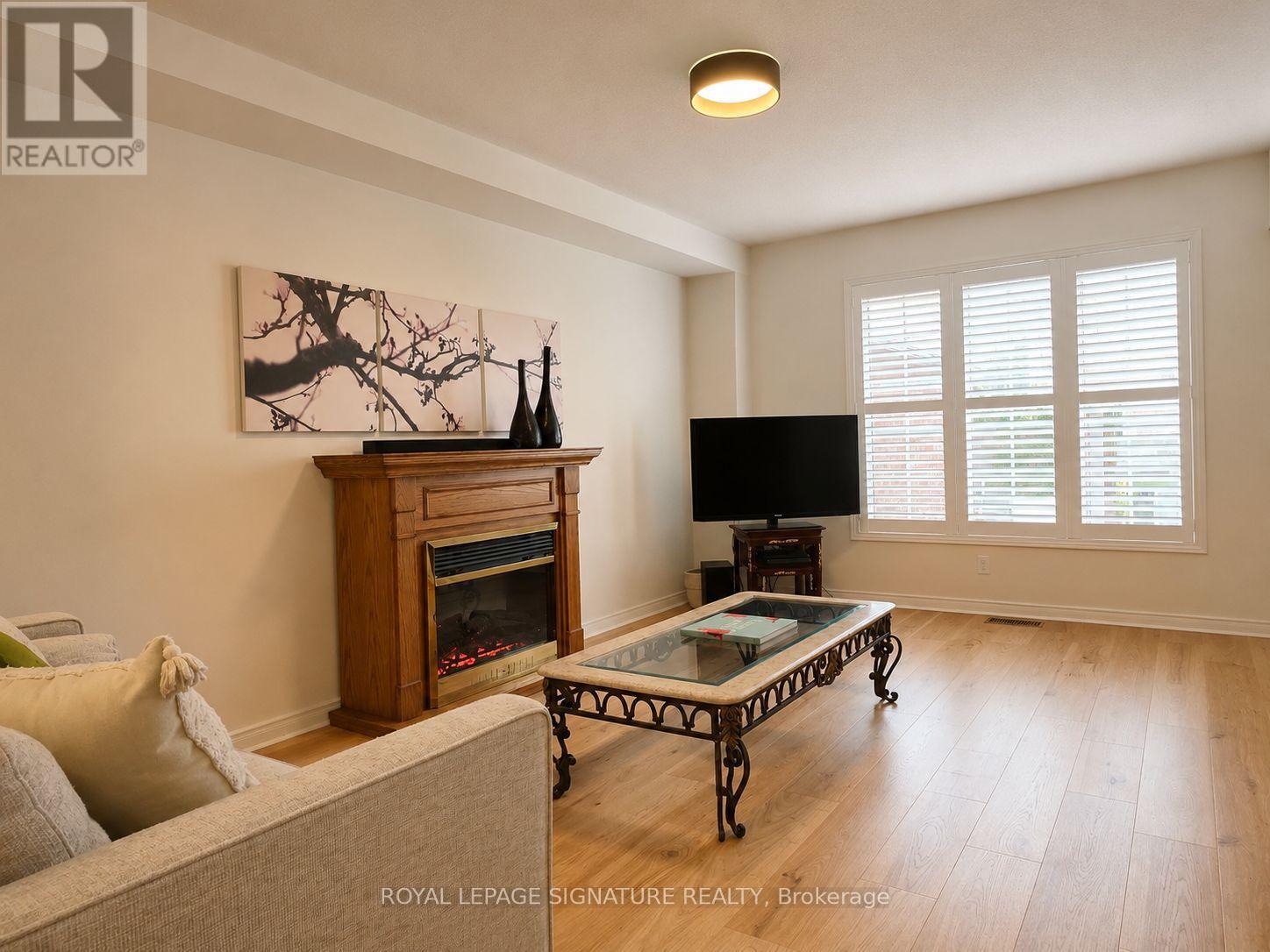12 Blytheway Gate, Ajax, Ontario  L1T 0J5 - Photo 13 - E13677652