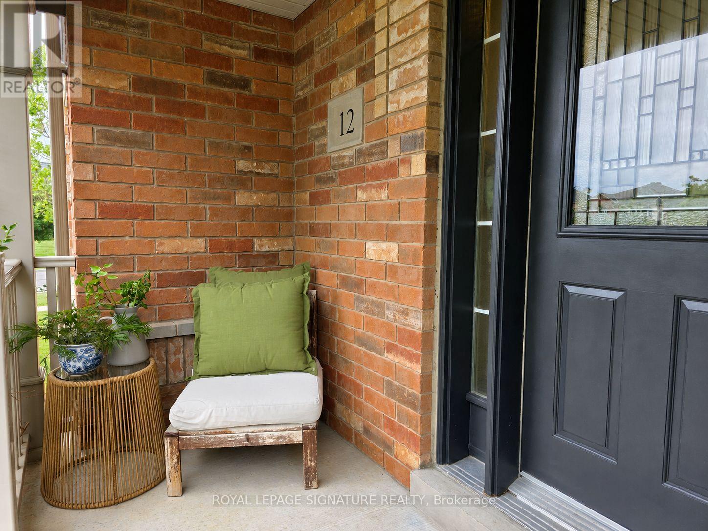 12 Blytheway Gate, Ajax, Ontario  L1T 0J5 - Photo 2 - E13677652