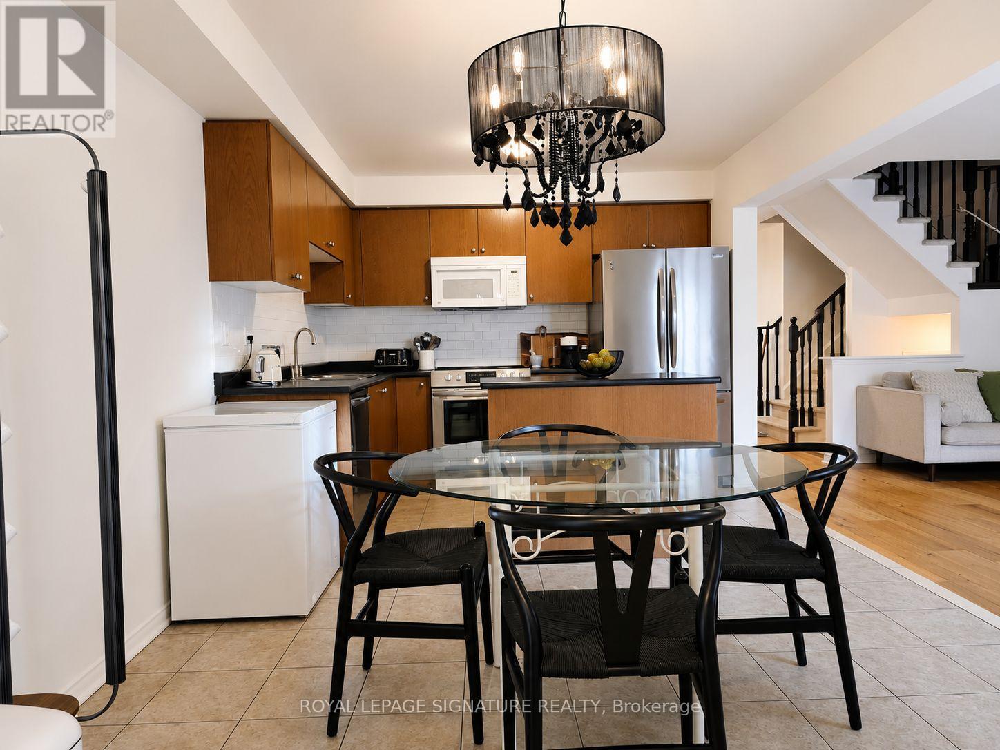 12 Blytheway Gate, Ajax, Ontario  L1T 0J5 - Photo 20 - E13677652
