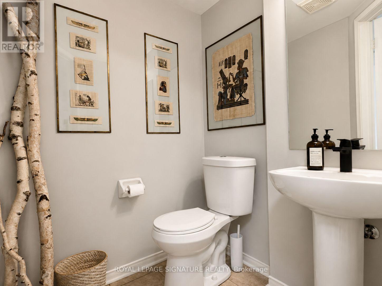 12 Blytheway Gate, Ajax, Ontario  L1T 0J5 - Photo 5 - E13677652