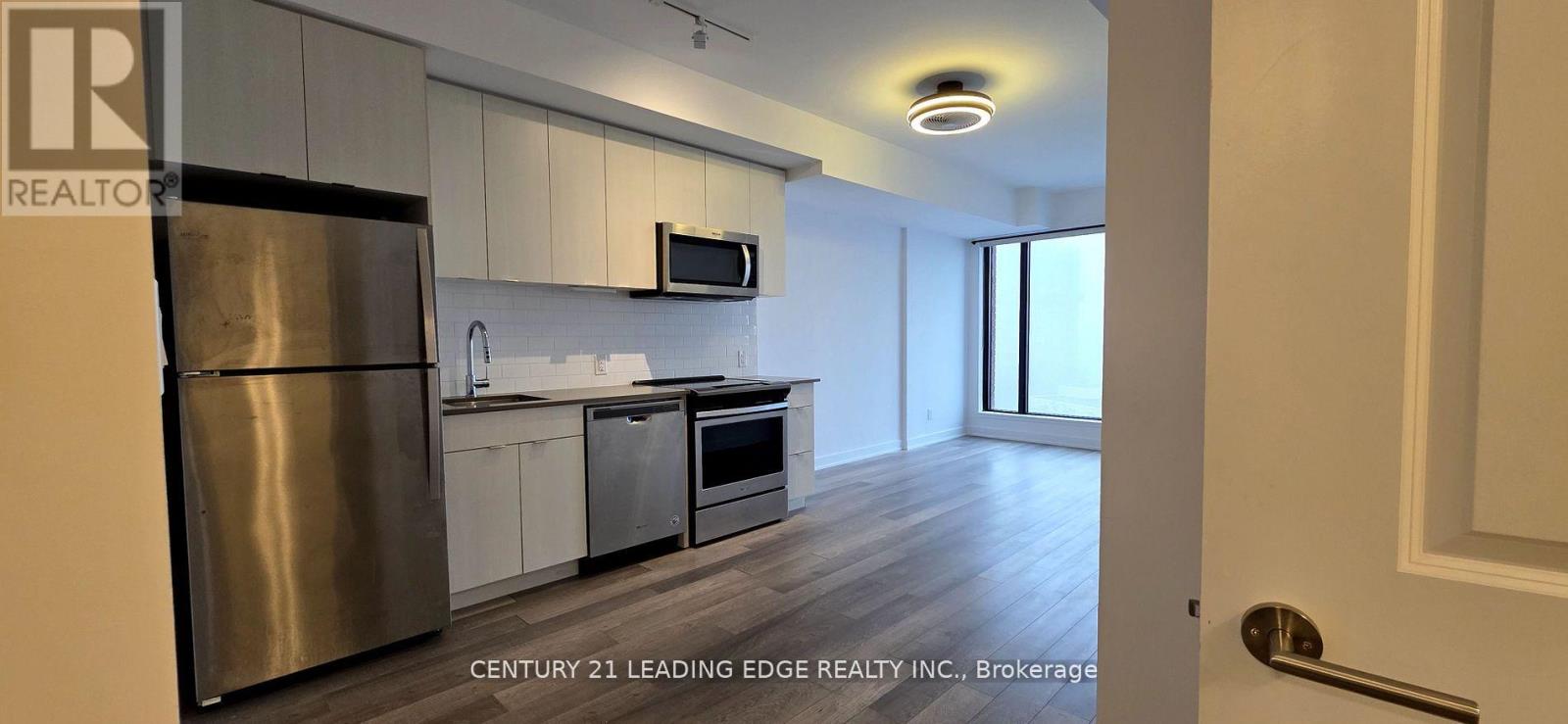 610 - 2799 Kingston Road, Toronto, Ontario  M1M 0E3 - Photo 4 - E13677754